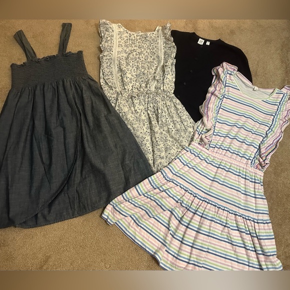 Girls size 14/XL. Dresses. EUC